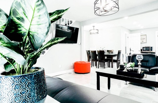 3BR House-Near Falls, Casino & Attractions