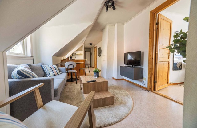 3BR loft-apartment near Downtown & Ocean