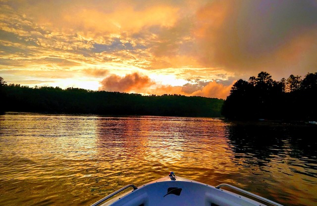 #4 Adirondack FamilyFriendly Waterfront on LoonLake. Boating,fishing,swimming!