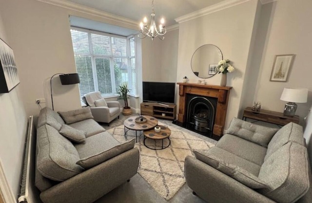 4 Bed End Terrace - Sleeps 7