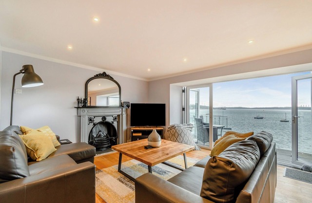 4 bedroom accommodation in Milford Haven