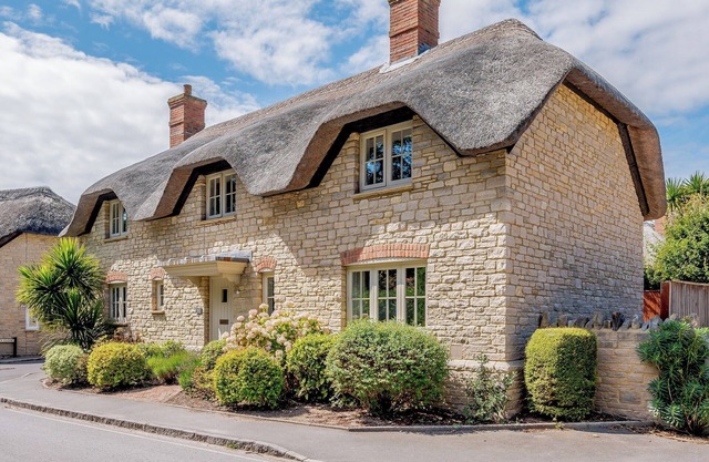 4 bedroom accommodation in West Lulworth