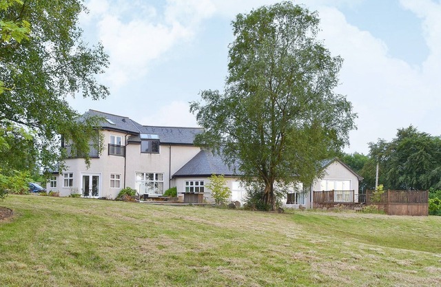 4 bedroom accommodation in Skares, near Cumnock