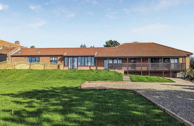 4 bedroom accommodation in Carlton Colville, near Lowestoft