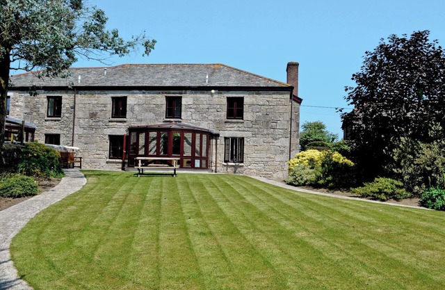 4 bedroom accommodation in St Blazey, near Par
