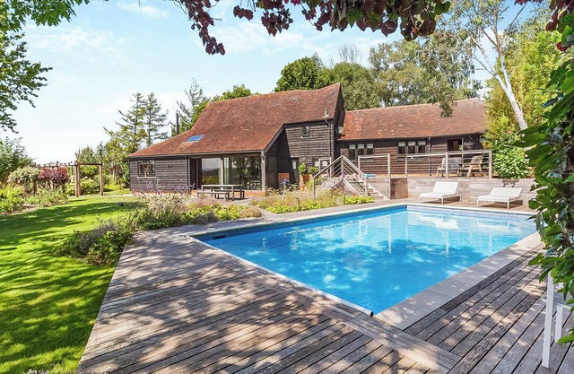 4 bedroom accommodation in Shortgate, Lewes