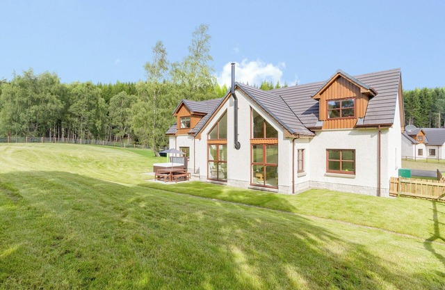 4 bedroom accommodation in Aviemore