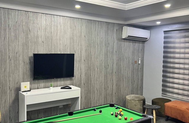 4 Bedroom Apartment in Ikeja Lagos with Free Wifi, Parking.