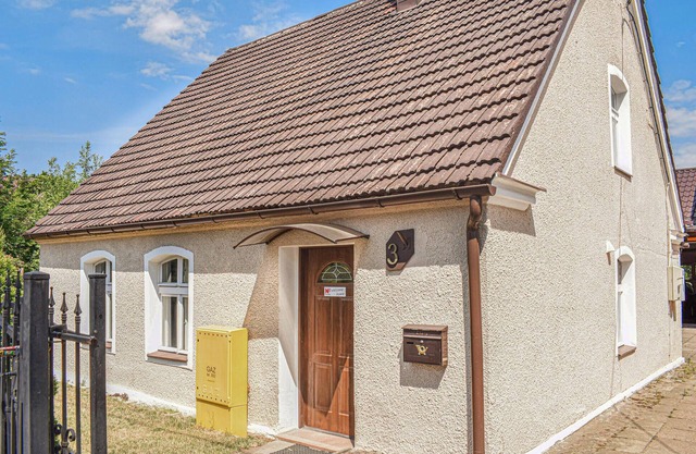 4 bedroom awesome home in Kobylnica