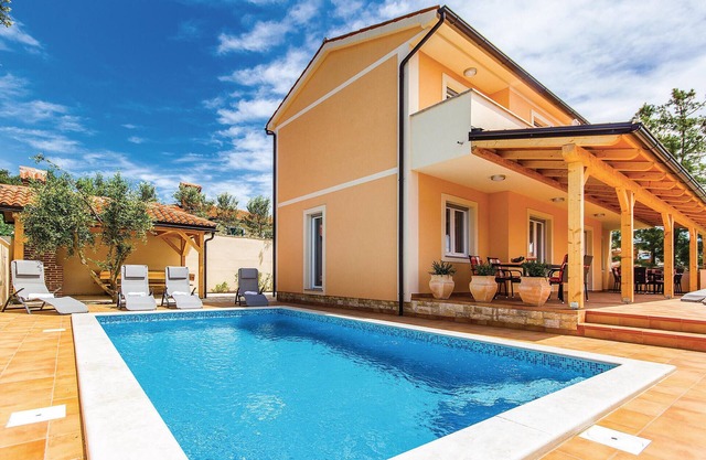 4 bedroom lovely home in Betiga