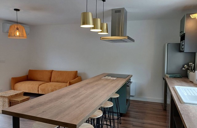 4 Bedroom Private vacation home in Saint-PÃ©ray