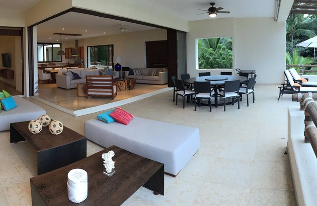 4 Bedrooms, 4 Bathrooms, Full Equipped, Concierge service for Family Vacations.