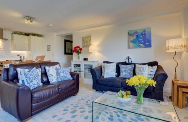 4* GOLD AWARD-WINNING SPACIOUS,STUNNING ANNEXE,BEAUTIFUL SEA VIEWS,GARDEN,WIFI