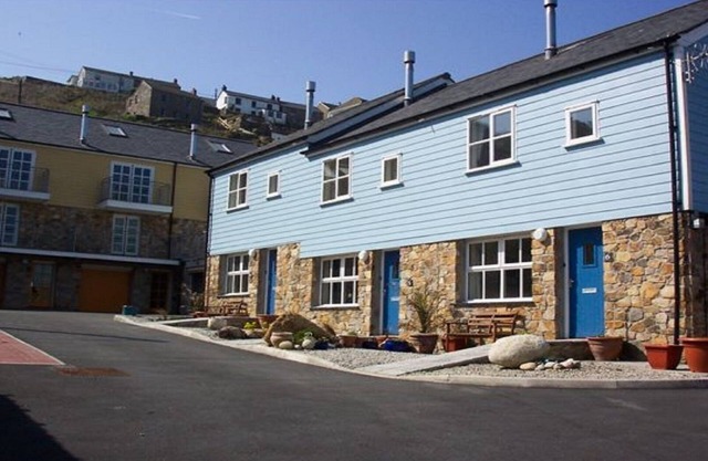 4 Harbour Mews Sleeps 6 (3 Bedrooms)