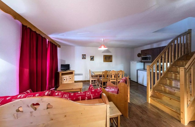 4-room duplex apartment sleeps 10