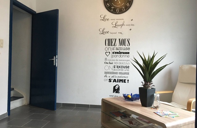 40 square-meter studio with wifi, TV, refrigerator and 1 sofa bed.