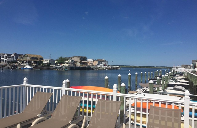 405 Retreat at Hall Harbor in STONE HARBOR on 96th St- Close to The Reeds