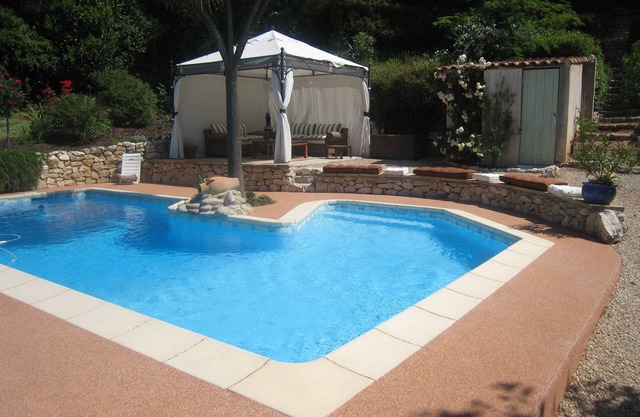 42 m2 air-conditioned apartment in villa with swimming pool, AIX EN PROVENCE
