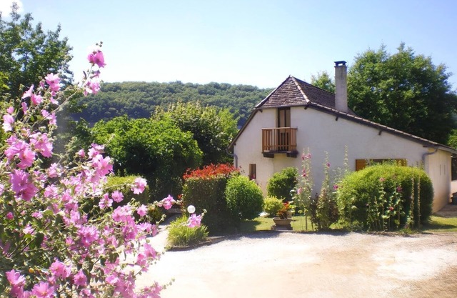 46G11328 - LACAVE - Gîte