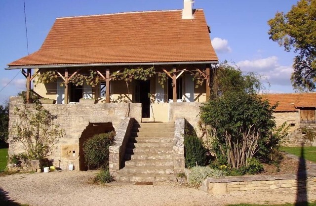 46g12021 - Varaire - Gîte