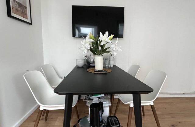 4Bed Apartment with Parking in Kloster