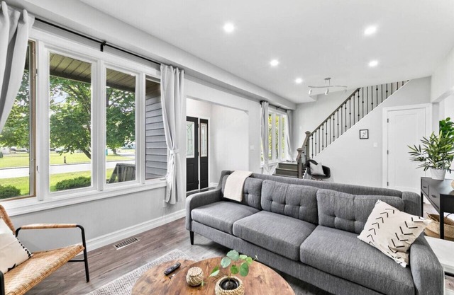 4Bed Apt With a Firepit + Golf Club