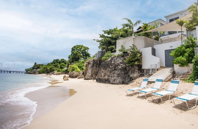 4BR Beachfront Property w/Private Pool-VFRAN