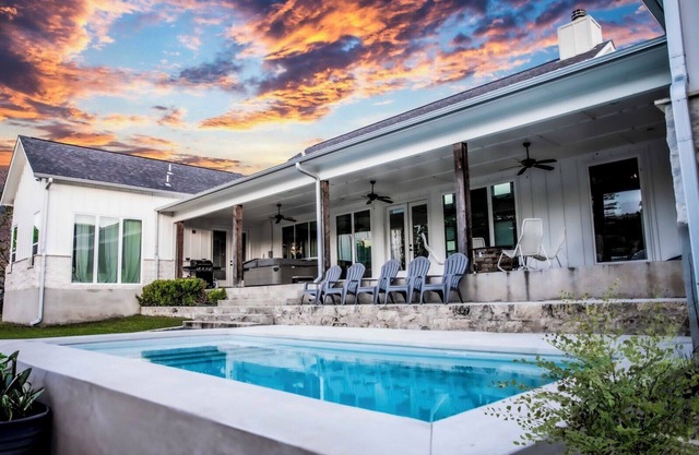 5 Acre Retreat w/BRAND NEW POOL! Ideal for Gatherings & Micro Weddings