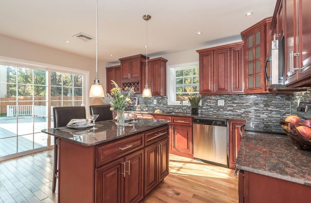 5 Bdrm House Horsham-Philadelphia-Sleeps 10!