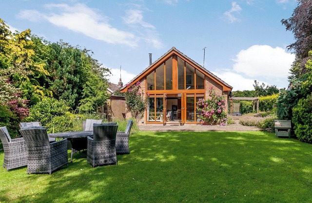 5 bedroom accommodation in Brompton-by-Sawdon
