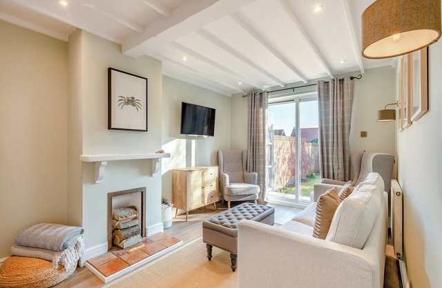 5 bedroom accommodation in Overstrand