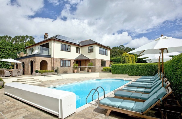 5 bedroom accommodation in Hewas Water, near St Austell
