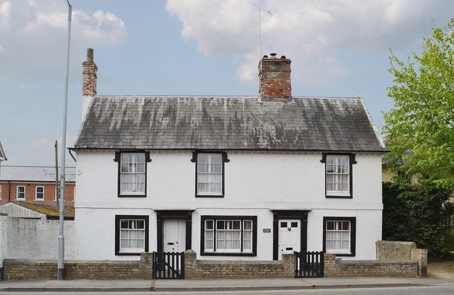 5 bedroom accommodation in Saxmundham