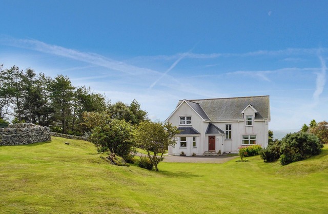 5 bedroom accommodation in Portpatrick, near Stranraer