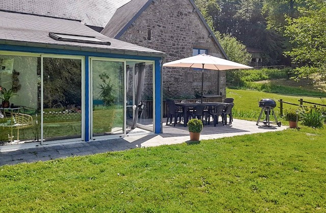 5 bedroom awesome home in Villedieu-les-Poêles
