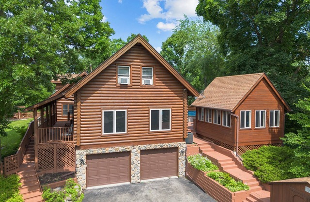 5-bedroom house w/Heated Pool, Hot Tub & Game Room