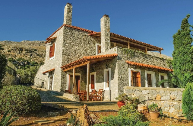 5 bedroom lovely home in Agios Vasilios