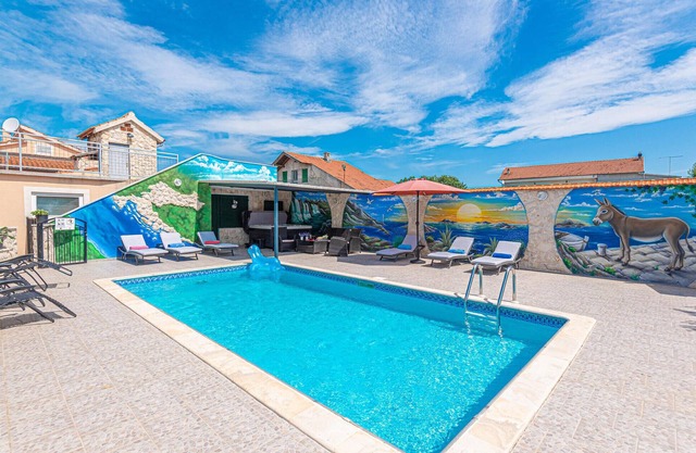 5 bedroom lovely home in Cista Velika