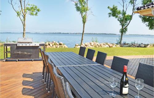 5 Bedroom Nice Home In Torrig L