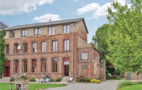 5 Bedroom Stunning Home In Quiestede