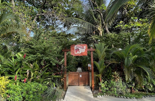 5 min Walk to Surf: Private 2BR/1BA + Ocean & Jungle Views