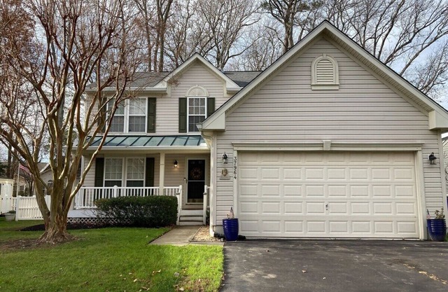 5 minutes from the Beach, Free Daily Activities, Bikes, Grill, Pool, Chairs