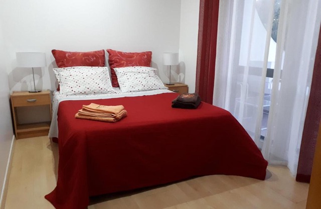 5 Minutes Walk from the Beach