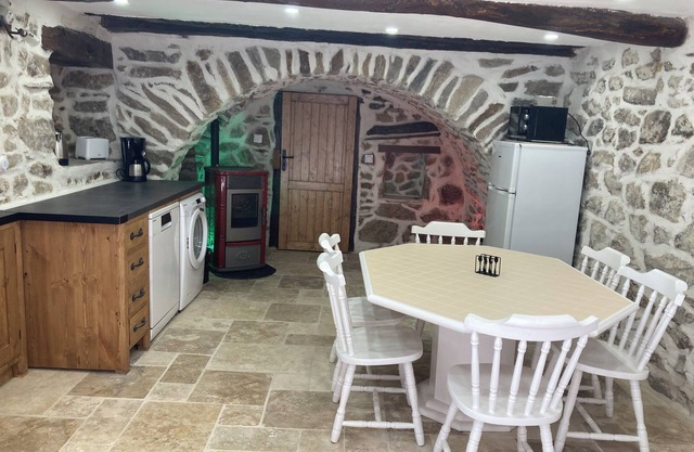 5-person gite in character Ardèche house
