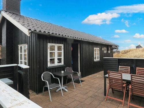 5 person holiday home in Brovst-By Traum