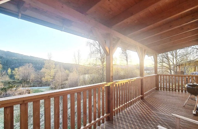 5 person holiday home in LONEVÅG-By Traum