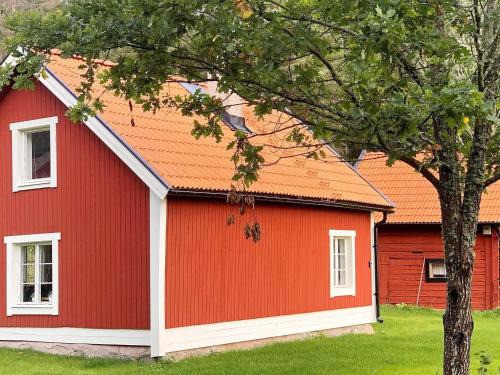 5 person holiday home in Björklinge-By Traum