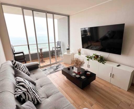 5* Private Suite ocean view near airport/Miraflores