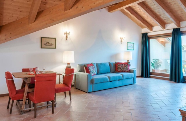 5) Spacious Apartment in Agriturismo with Two Terraces and Panoramic View