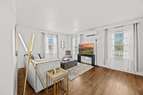 5 Spacious Units Close to Downtown & Expo Center
